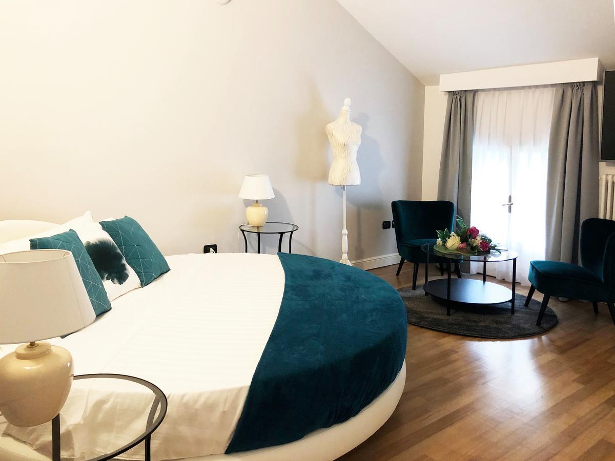 Marina Centro Suite Rimini Eksteriør bilde